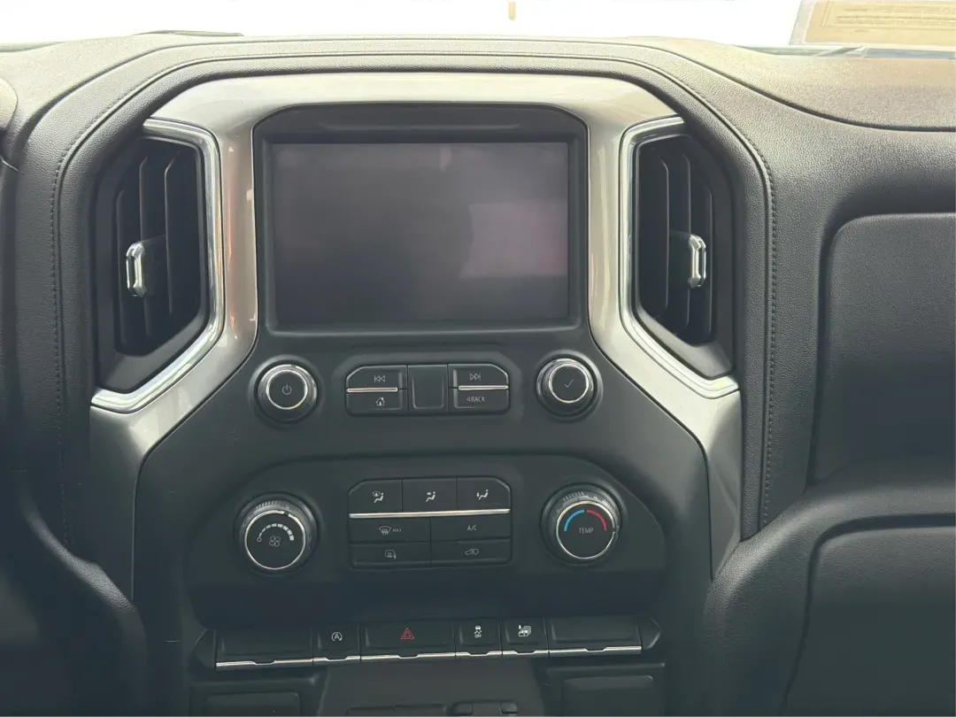 2020 Chevrolet Silverado 1500 4WD Double Cab Standard Bed LT (1GCRYDED6LZ) with an Other engine, located at 8750 N County Rd 25A, Piqua, OH, 45356, (937) 908-9800, 40.164391, -84.232513 - Are you ready to tackle your next big adventure without breaking the bank? The 2020 Chevrolet Silverado 1500 at Advantage Car and Credit in Piqua, OH, is your ideal companion for weekend getaways, family outings, or simply conquering your daily commute. With its rugged capabilities and comfortable r - Photo#13