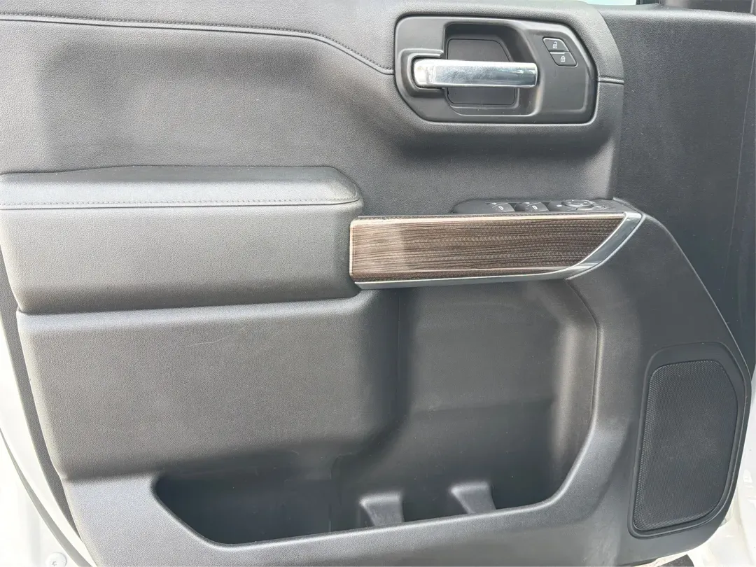 2020 Chevrolet Silverado 1500 4WD Double Cab Standard Bed LT (1GCRYDED6LZ) with an Other engine, located at 8750 N County Rd 25A, Piqua, OH, 45356, (937) 908-9800, 40.164391, -84.232513 - Are you ready to tackle your next big adventure without breaking the bank? The 2020 Chevrolet Silverado 1500 at Advantage Car and Credit in Piqua, OH, is your ideal companion for weekend getaways, family outings, or simply conquering your daily commute. With its rugged capabilities and comfortable r - Photo#19