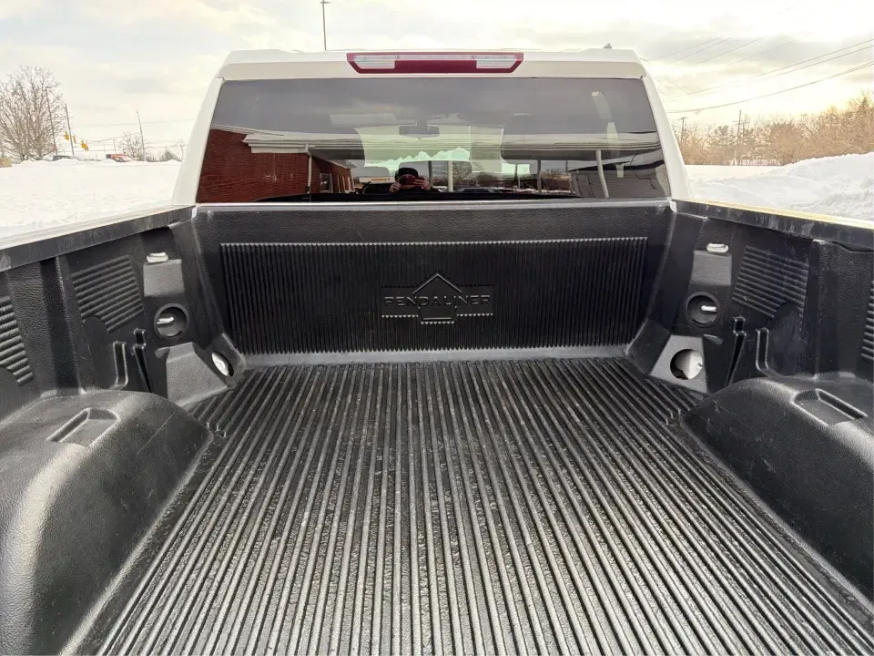 2020 Chevrolet Silverado 1500 4WD Double Cab Standard Bed LT (1GCRYDED6LZ) with an 5.3L V8 OHV 16V engine, 6A transmission, located at 8750 N County Rd 25A, Piqua, OH, 45356, (937) 908-9800, 40.164391, -84.232513 - Are you ready to tackle your next big adventure without breaking the bank? The 2020 Chevrolet Silverado 1500 at Advantage Car and Credit in Piqua, OH, is your ideal companion for weekend getaways, family outings, or simply conquering your daily commute. With its rugged capabilities and comfortable r - Photo#12