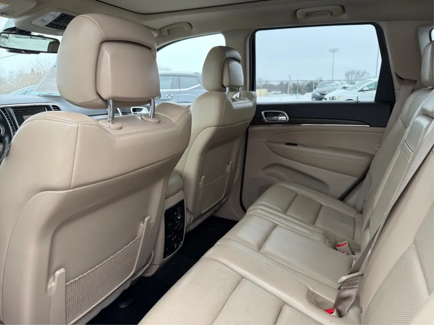 2015 Jeep Grand Cherokee Limited (1C4RJFBG1FC) with an Other engine, located at 1099 N County Rd 25A, Troy, OH, 45373, (937) 908-9800, 40.057079, -84.212883 - Are you ready to elevate your driving experience? Whether you're tackling the daily commute, embarking on family road trips, or exploring off-the-beaten-path adventures, the 2015 Jeep Grand Cherokee Limited is your ultimate companion. This rugged yet refined SUV combines luxury and functionality, ma - Photo#10