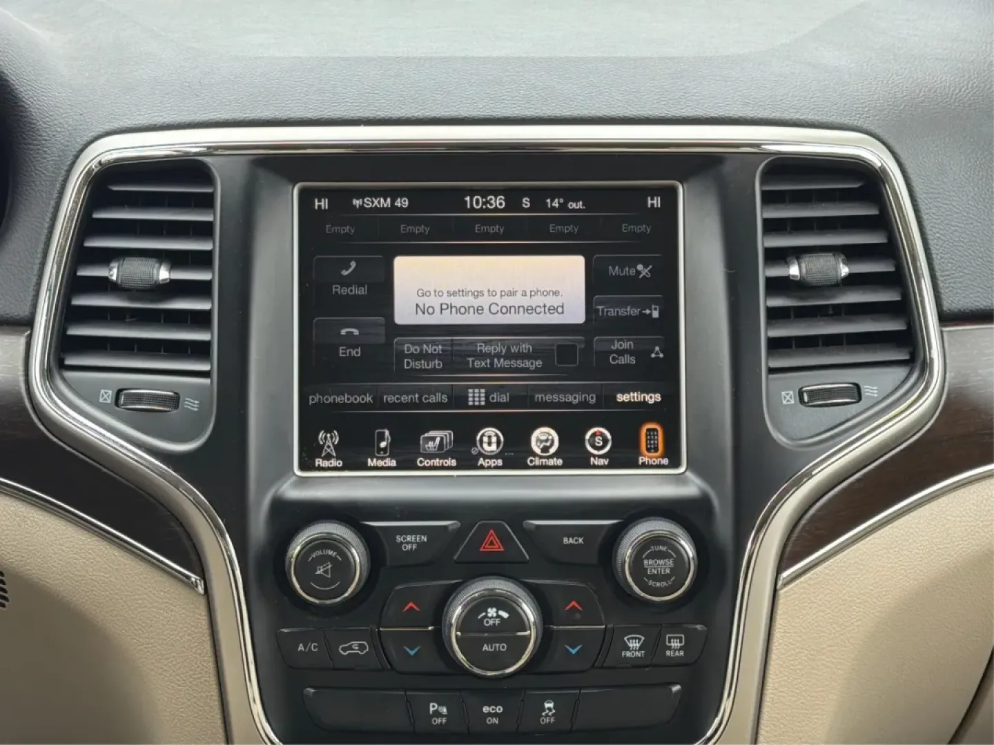 2015 Jeep Grand Cherokee Limited (1C4RJFBG1FC) with an Other engine, located at 1099 N County Rd 25A, Troy, OH, 45373, (937) 908-9800, 40.057079, -84.212883 - Are you ready to elevate your driving experience? Whether you're tackling the daily commute, embarking on family road trips, or exploring off-the-beaten-path adventures, the 2015 Jeep Grand Cherokee Limited is your ultimate companion. This rugged yet refined SUV combines luxury and functionality, ma - Photo#13