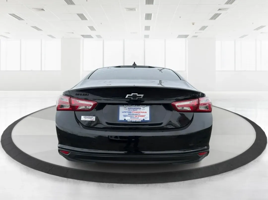 2020 Chevrolet Malibu FWD LT (1G1ZD5ST9LF) with an ECOTEC 1.5L I-4 gasoline direct injection engine, located at 1184 Kauffman Ave, Fairborn, OH, 45324, (937) 908-9800, 39.807072, -84.030914 - ### Discover the 2020 Chevrolet Malibu LT: Your Perfect Commuter and Family Sedan!<br /> <br /> Are you searching for a reliable vehicle that blends comfort and efficiency for your daily commute or family outings? Look no further than the 2020 Chevrolet Malibu LT available at Advantage Car and Credi - Photo#3