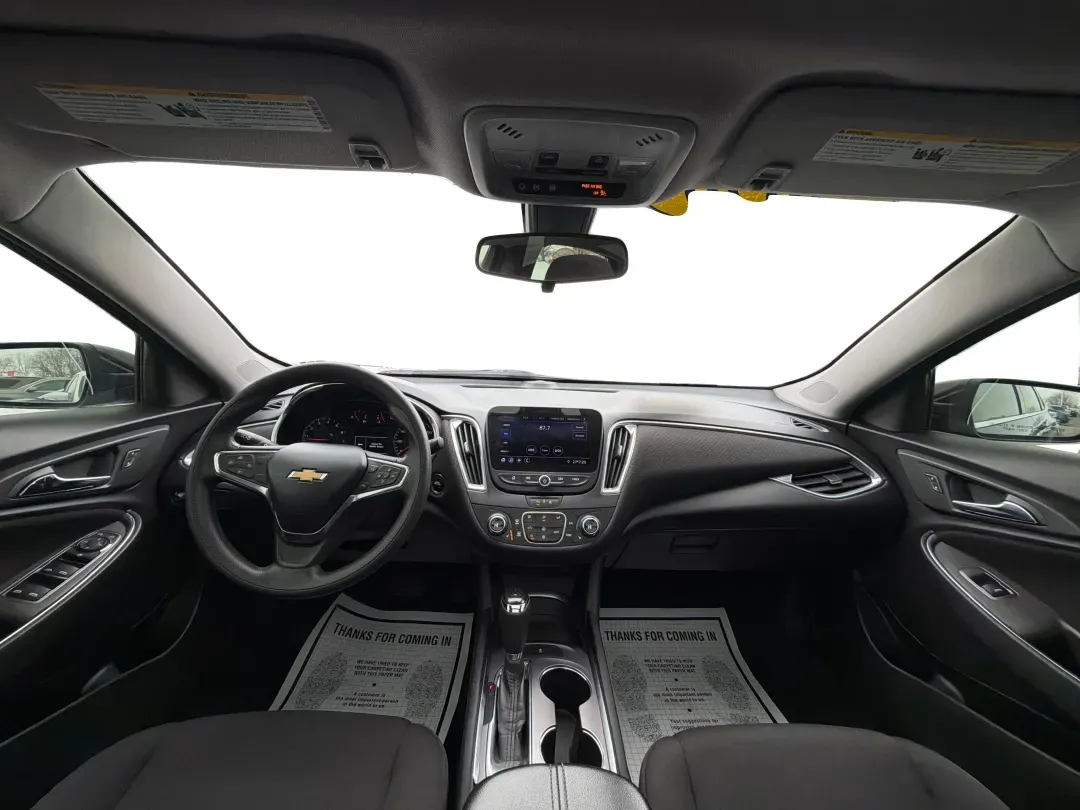 2020 Chevrolet Malibu FWD LT (1G1ZD5ST9LF) with an ECOTEC 1.5L I-4 gasoline direct injection engine, located at 1184 Kauffman Ave, Fairborn, OH, 45324, (937) 908-9800, 39.807072, -84.030914 - ### Discover the 2020 Chevrolet Malibu LT: Your Perfect Commuter and Family Sedan!<br /> <br /> Are you searching for a reliable vehicle that blends comfort and efficiency for your daily commute or family outings? Look no further than the 2020 Chevrolet Malibu LT available at Advantage Car and Credi - Photo#21