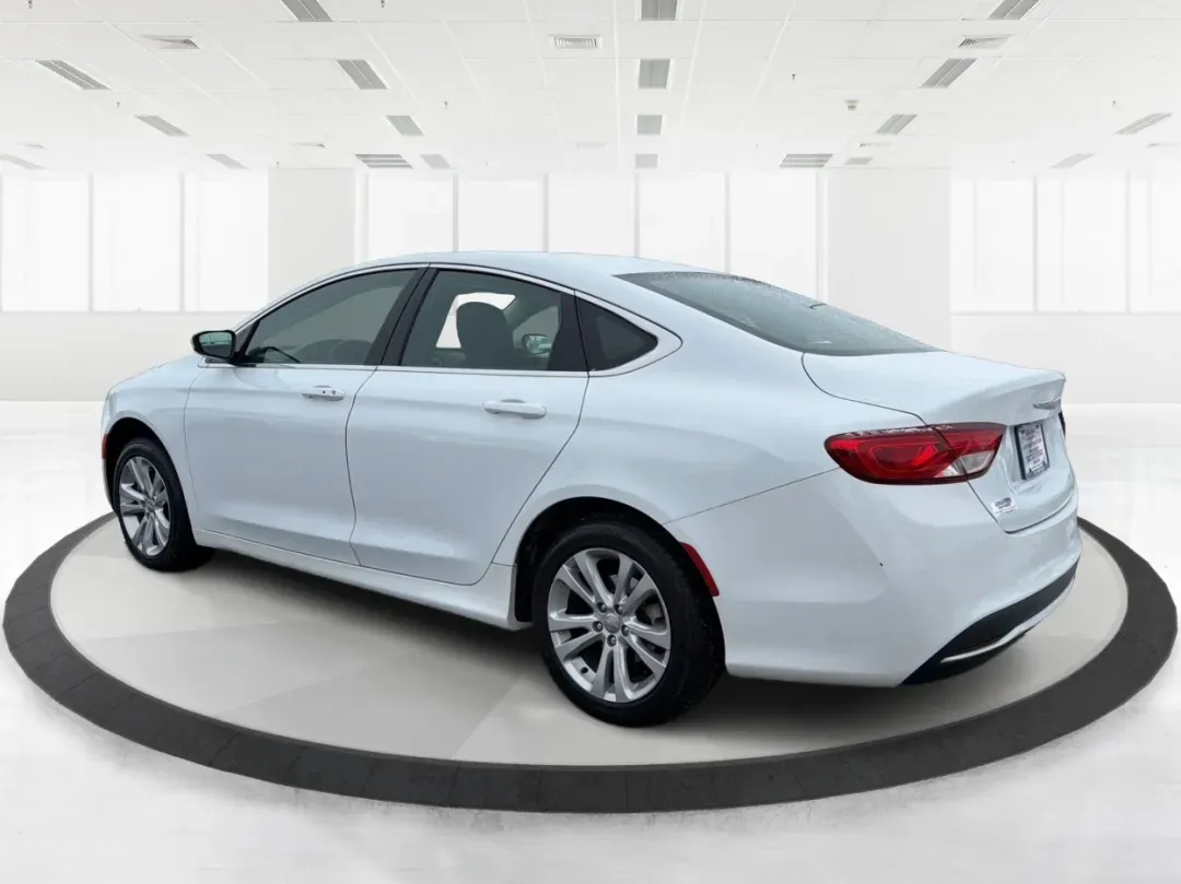 2015 Chrysler 200 Limited (1C3CCCAB2FN) with an 3.6L V-6 DOHC engine, located at 1184 Kauffman Ave, Fairborn, OH, 45324, (937) 908-9800, 39.807072, -84.030914 - Are you in the market for a reliable sedan that seamlessly blends comfort, performance, and style? Look no further! At Advantage Car and Credit in Fairborn, OH, we present a fantastic opportunity for you to own the 2015 Chrysler 200 Limited. This vehicle is not just a car; it's your perfect companio - Photo#4