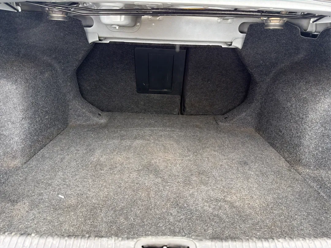 2015 Chrysler 200 Limited (1C3CCCAB2FN) with an 3.6L V-6 DOHC engine, located at 1184 Kauffman Ave, Fairborn, OH, 45324, (937) 908-9800, 39.807072, -84.030914 - Are you in the market for a reliable sedan that seamlessly blends comfort, performance, and style? Look no further! At Advantage Car and Credit in Fairborn, OH, we present a fantastic opportunity for you to own the 2015 Chrysler 200 Limited. This vehicle is not just a car; it's your perfect companio - Photo#12