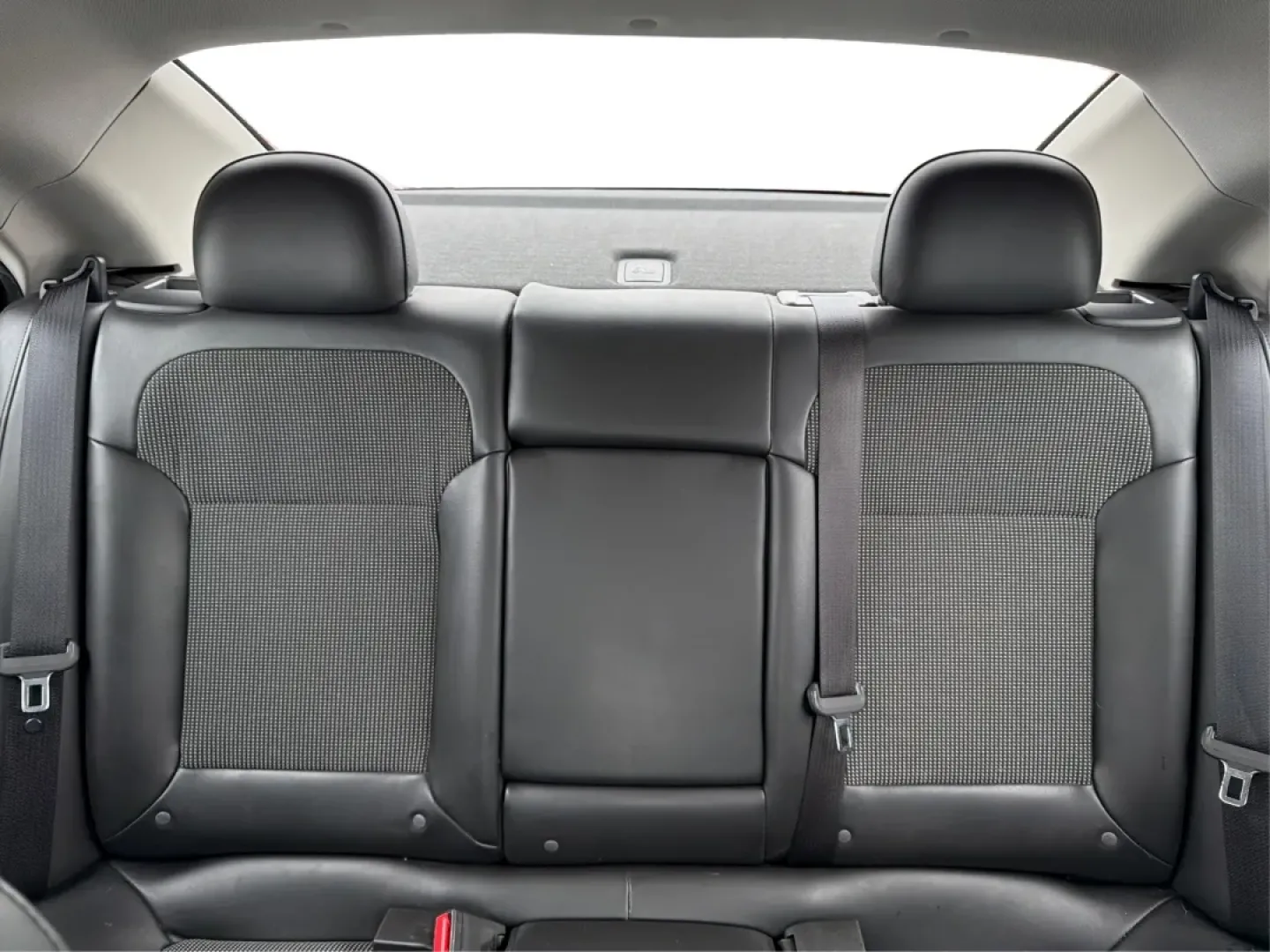 2015 Chevrolet Malibu 1LT (1G11C5SL8FF) with an ECOTEC 2.5L I-4 gasoline direct injection engine, located at 4508 South Dixie Dr, Moraine, OH, 45439, (937) 908-9800, 39.689976, -84.218452 - Need a dependable sedan for the daily commute down I75, school drop-offs near West Carrollton, or quick errands along South Dixie Drive-without the stress of traditional bank hurdles? This 2015 Chevrolet Malibu 1LT is a smart, comfortable choice for real life in the Dayton area, offering efficient p - Photo#14