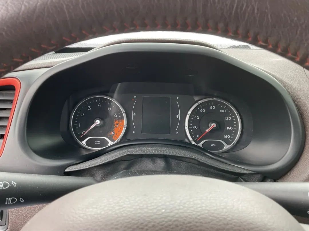 2015 Jeep Renegade Latitude (ZACCJBBT4FP) with an Other engine, located at 1230 East Main St, Xenia, OH, 45385, (937) 908-9800, 39.688026, -83.910172 - Ready for a life that doesn't stop when the pavement ends? This 2015 Jeep Renegade Latitude 4WD in Alpine White is built for the Xenia lifestyle-weekday commutes down US-35, quick runs to grocery stores near downtown, and spontaneous weekend getaways to Caesar Creek State Park or John Bryan State Pa - Photo#15