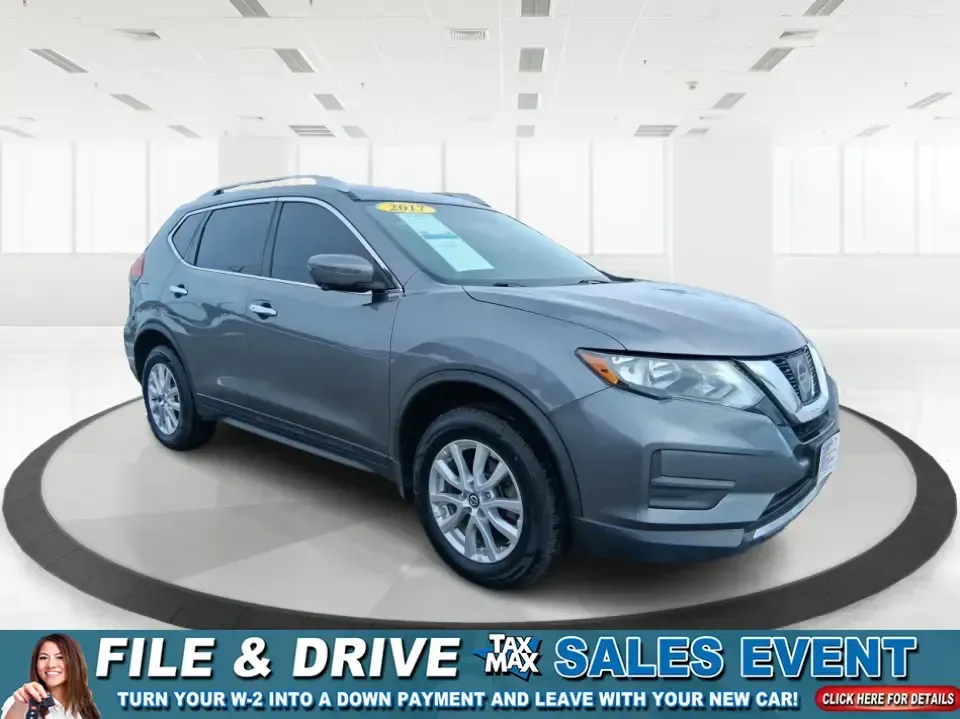 2017 Nissan Rogue SV (5N1AT2MV9HC) with an 2.5L I-4 DOHC engine, CVT transmission, located at 1184 Kauffman Ave, Fairborn, OH, 45324, (937) 908-9800, 39.807072, -84.030914 - 2017 Nissan Rogue SV - Photo#0