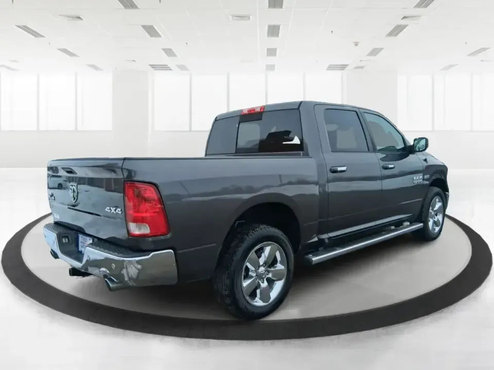 2016 Ram 1500 Big Horn (3C6RR7LT8GG) with an 5.7L V8 OHV 16V engine, 6A transmission, located at 1230 East Main St, Xenia, OH, 45385, (937) 908-9800, 39.688026, -83.910172 - Picture your next Saturday: you've got the boat hitched up, the cooler packed, and the whole crew riding comfortably to Caesar Creek-then Monday morning it's back to the commute with confidence in any Ohio weather. This 2016 Ram 1500 Big Horn Crew Cab 4WD is built for real life in Moraine: hauling, - Photo#2
