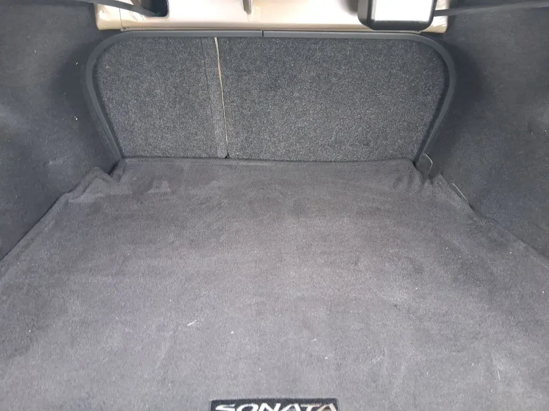 2016 Hyundai Sonata SE (5NPE24AF9GH) with an 2.4L I-4 gasoline direct injection engine, 7A transmission, located at 880 E. National Road, Vandalia, OH, 45377, (937) 908-9800, 39.891918, -84.183594 - Need a dependable daily driver that can handle the school run, the I-75 commute, and the occasional weekend getaway without draining your budget? This 2016 Hyundai Sonata SE in rich Dark Truffle is the kind of comfortable, efficient sedan that fits real life in Vandalia-easy to park, smooth on longe - Photo#12