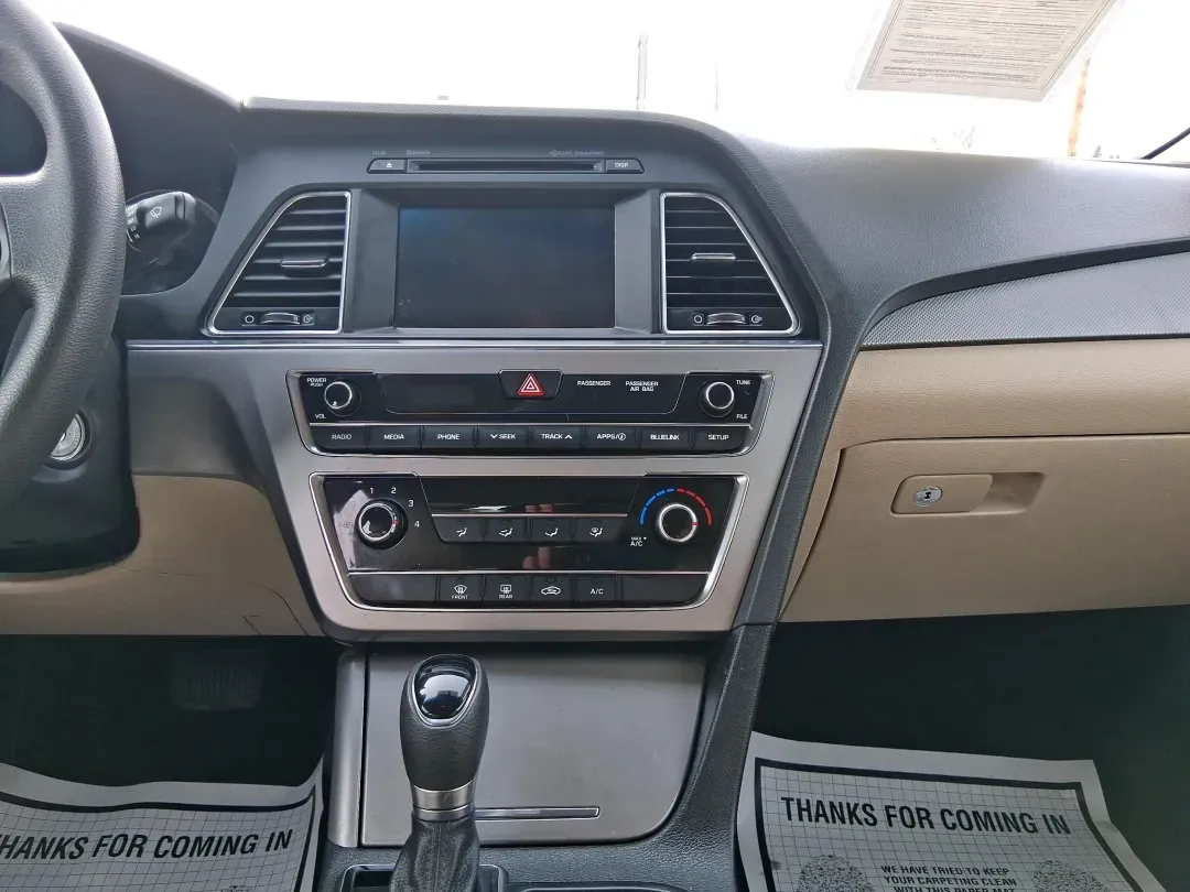 2016 Hyundai Sonata SE (5NPE24AF9GH) with an 2.4L I-4 gasoline direct injection engine, 7A transmission, located at 880 E. National Road, Vandalia, OH, 45377, (937) 908-9800, 39.891918, -84.183594 - Need a dependable daily driver that can handle the school run, the I-75 commute, and the occasional weekend getaway without draining your budget? This 2016 Hyundai Sonata SE in rich Dark Truffle is the kind of comfortable, efficient sedan that fits real life in Vandalia-easy to park, smooth on longe - Photo#13