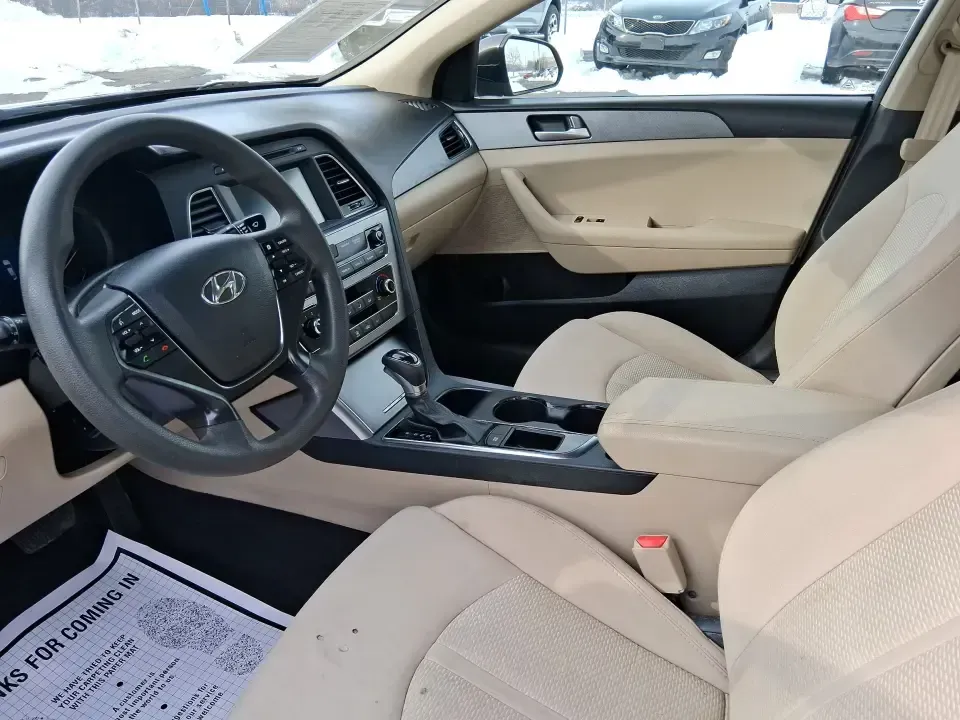 2016 Hyundai Sonata SE (5NPE24AF9GH) with an 2.4L I-4 gasoline direct injection engine, 7A transmission, located at 8750 N County Rd 25A, Piqua, OH, 45356, (937) 908-9800, 40.164391, -84.232513 - Need a dependable daily driver that can handle the school run, the I-75 commute, and the occasional weekend getaway without draining your budget? This 2016 Hyundai Sonata SE in rich Dark Truffle is the kind of comfortable, efficient sedan that fits real life in Vandalia-easy to park, smooth on longe - Photo#9