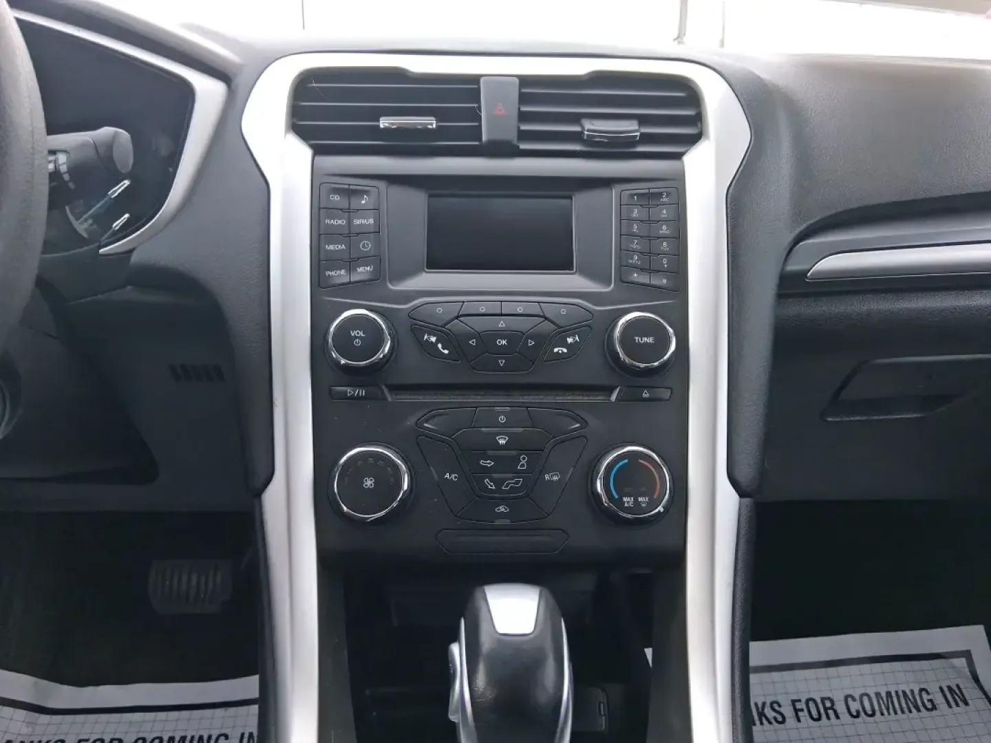 2013 Ford Fusion SE (3FA6P0H72DR) with an 2.5L L4 DOHC 16V engine, Automatic transmission, located at 1951 S Dayton Lakeview Rd., New Carlisle, OH, 45344, (937) 908-9800, 39.890999, -84.050255 - Need a dependable commuter that can handle daily drives to Wright-Patterson AFB, weekend errands around Beavercreek, and the occasional road trip down I-675 without draining your budget? This 2013 Ford Fusion SE in Sterling Gray is a smart, comfortable sedan built for real life-great for long commut - Photo#12