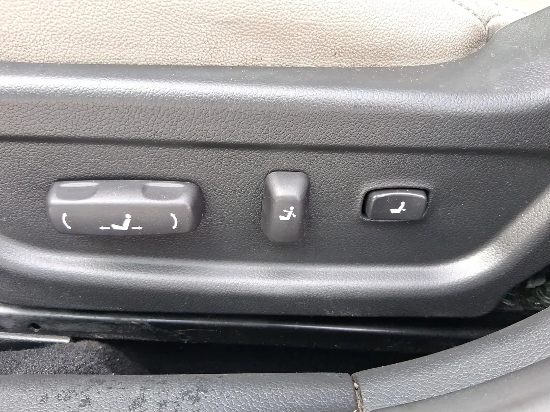 2015 Kia Optima EX (5XXGN4A78FG) with an Theta II 2.4L I-4 gasoline direct injection engine, located at 401 Woodman Dr, Riverside, OH, 45431, (937) 908-9800, 39.760899, -84.123421 - If your week is packed with I675 commuting, school drop-offs, and the occasional dinner run to The Greene or a weekend drive out toward Wright-Patterson Air Force Base, this 2015 Kia Optima EX is the kind of sedan that keeps life moving comfortably-without draining your budget. Finished in sleek Ebo - Photo#19