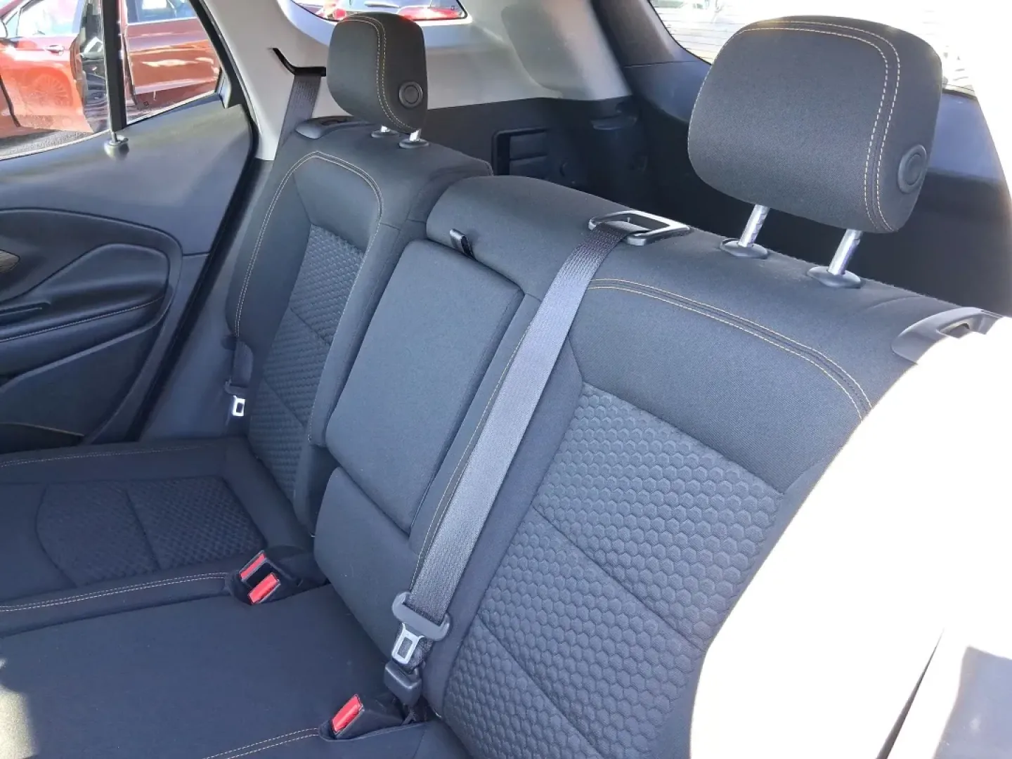 2018 GMC Terrain SLE (3GKALTEV1JL) with an 1.4L L4 DOHC 16V TURBO engine, 6A transmission, located at 1951 S Dayton Lakeview Rd., New Carlisle, OH, 45344, (937) 908-9800, 39.890999, -84.050255 - Picture your next weekend: a quick grocery run in town, a smooth commute down I70, then a spontaneous road trip to Dayton's RiverScape MetroPark or a family day at the Clark County Fairgrounds-without worrying about space, weather, or comfort. This 2018 GMC Terrain SLE in striking Ebony Twilight Met - Photo#10