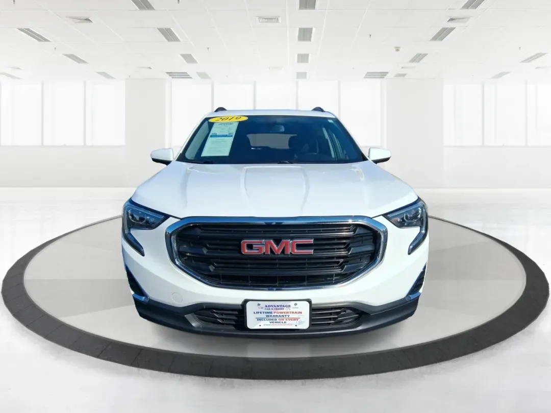 2019 GMC Terrain SLE (3GKALMEV4KL) with an 1.4L L4 DOHC 16V TURBO engine, 6A transmission, located at 1184 Kauffman Ave, Fairborn, OH, 45324, (937) 908-9800, 39.807072, -84.030914 - Picture your next week: easy commuting to Wright-Patterson AFB, grocery runs that don't feel like a puzzle, and a weekend escape to John Bryan State Park with room for everyone and everything. This 2019 GMC Terrain SLE in Summit White is the kind of practical, comfortable SUV that fits real life in - Photo#5