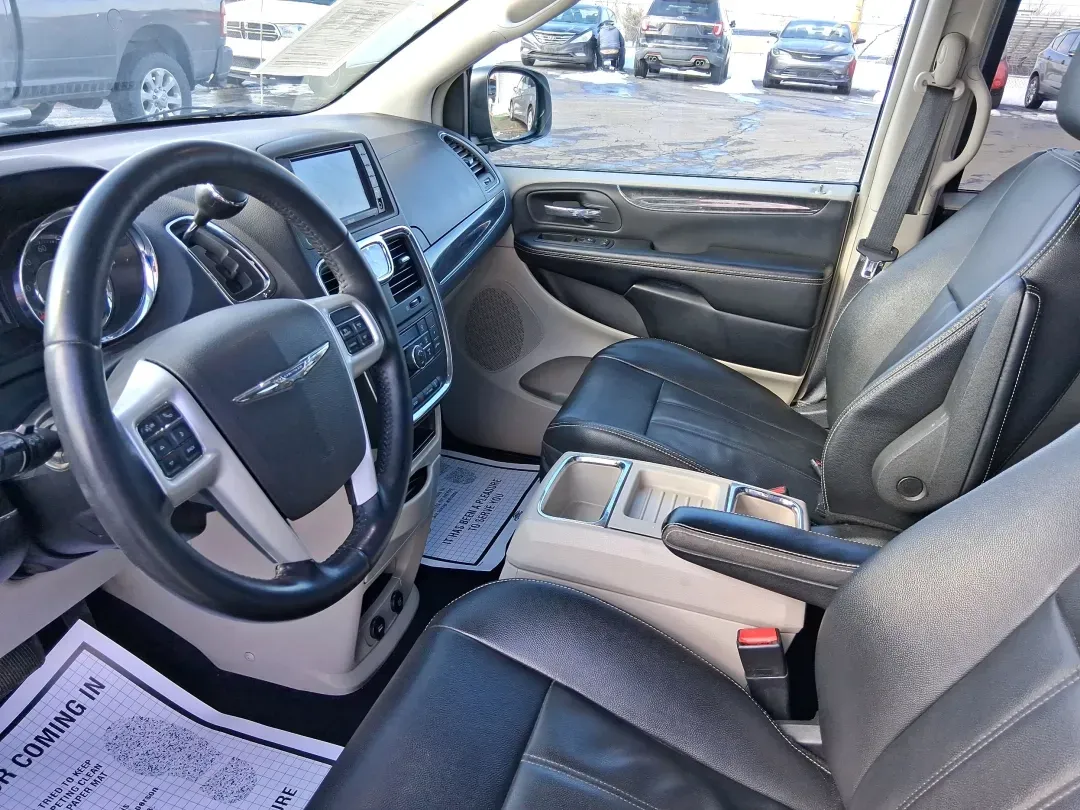 2015 Chrysler Town and Country Touring (2C4RC1BG1FR) with an 3.6L V-6 DOHC engine, 6-Speed Automatic transmission, located at 8750 N County Rd 25A, Piqua, OH, 45356, (937) 908-9800, 40.164391, -84.232513 - Pack up the kids, load the cooler, and point the nose toward a weekend road trip-this 2015 Chrysler Town and Country Touring is built for real life in West Central Ohio. Whether you're shuttling a growing family to school and sports, commuting from Piqua to Troy, or planning an easy getaway up I-7 - Photo#9