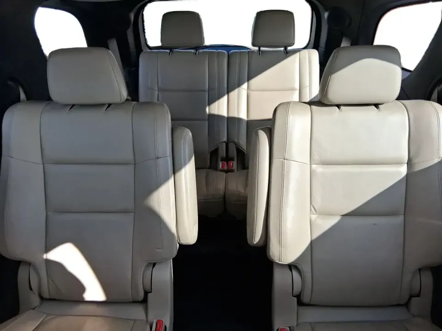 2015 Dodge Durango Limited (1C4RDJDG8FC) with an 3.6L V6 DOHC 24V engine, 8-Speed Automatic transmission, located at 1230 East Main St, Xenia, OH, 45385, (937) 908-9800, 39.688026, -83.910172 - Pack up the kids, load the cooler, and point the nose toward a weekend getaway-this 2015 Dodge Durango Limited is the kind of SUV that makes everyday life in West Central Ohio easier, from school drop-offs to road trips and everything in between. With confident 4WD/AWD capability, three-row flexibil - Photo#14