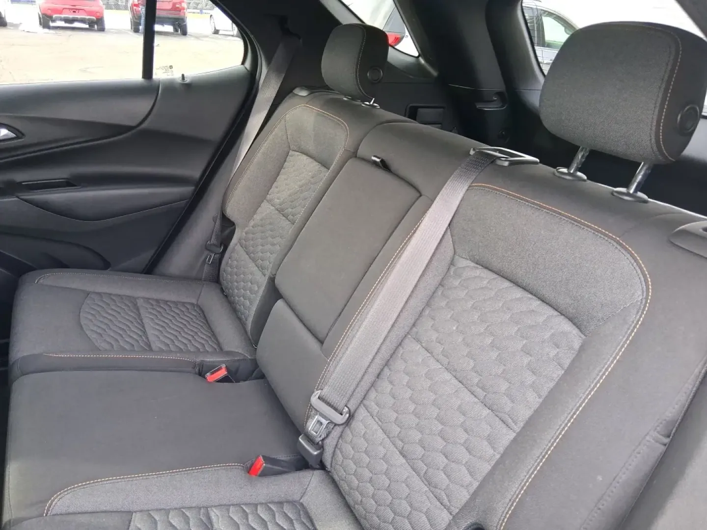 2019 Chevrolet Equinox LT (2GNAXVEX8K6) with an 2L I-4 gasoline direct injection engine, 9A transmission, located at 880 E. National Road, Vandalia, OH, 45377, (937) 908-9800, 39.891918, -84.183594 - Picture your next week: easy school drop-offs, a smooth I675 commute, and a weekend escape to Carriage Hill MetroPark or a quick run to The Greene-without worrying about space, traction, or comfort. This 2019 Chevrolet Equinox LT is built for real life in Riverside, Ohio, giving you SUV practicality - Photo#9