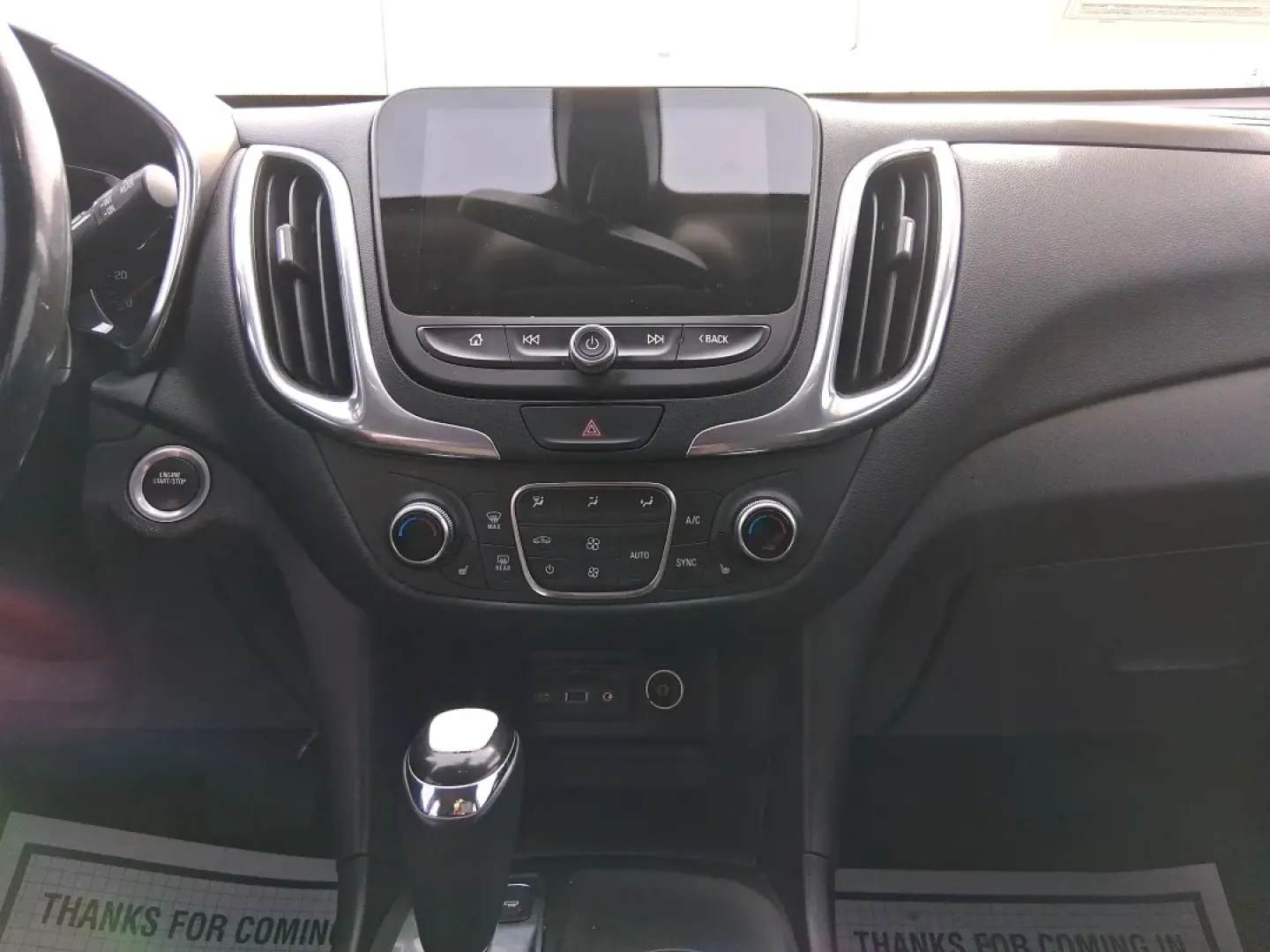 2019 Chevrolet Equinox LT (2GNAXVEX8K6) with an 2L I-4 gasoline direct injection engine, 9A transmission, located at 880 E. National Road, Vandalia, OH, 45377, (937) 908-9800, 39.891918, -84.183594 - Picture your next week: easy school drop-offs, a smooth I675 commute, and a weekend escape to Carriage Hill MetroPark or a quick run to The Greene-without worrying about space, traction, or comfort. This 2019 Chevrolet Equinox LT is built for real life in Riverside, Ohio, giving you SUV practicality - Photo#12