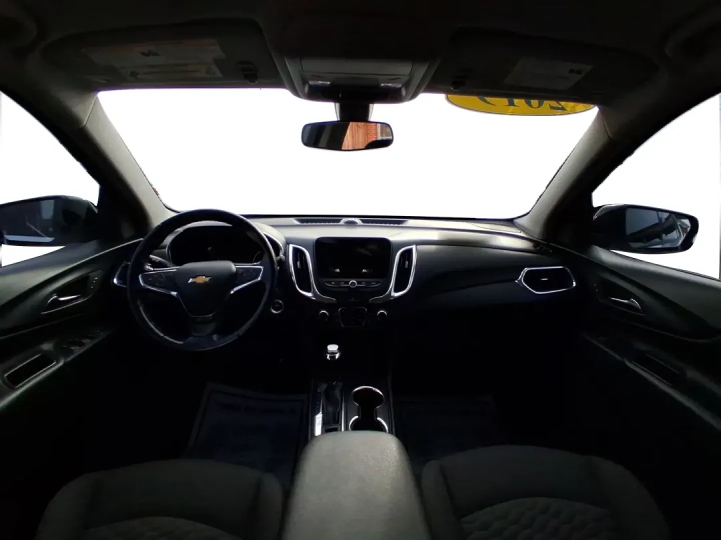 2019 Chevrolet Equinox LT (2GNAXVEX8K6) with an 2L I-4 gasoline direct injection engine, 9A transmission, located at 880 E. National Road, Vandalia, OH, 45377, (937) 908-9800, 39.891918, -84.183594 - Picture your next week: easy school drop-offs, a smooth I675 commute, and a weekend escape to Carriage Hill MetroPark or a quick run to The Greene-without worrying about space, traction, or comfort. This 2019 Chevrolet Equinox LT is built for real life in Riverside, Ohio, giving you SUV practicality - Photo#20