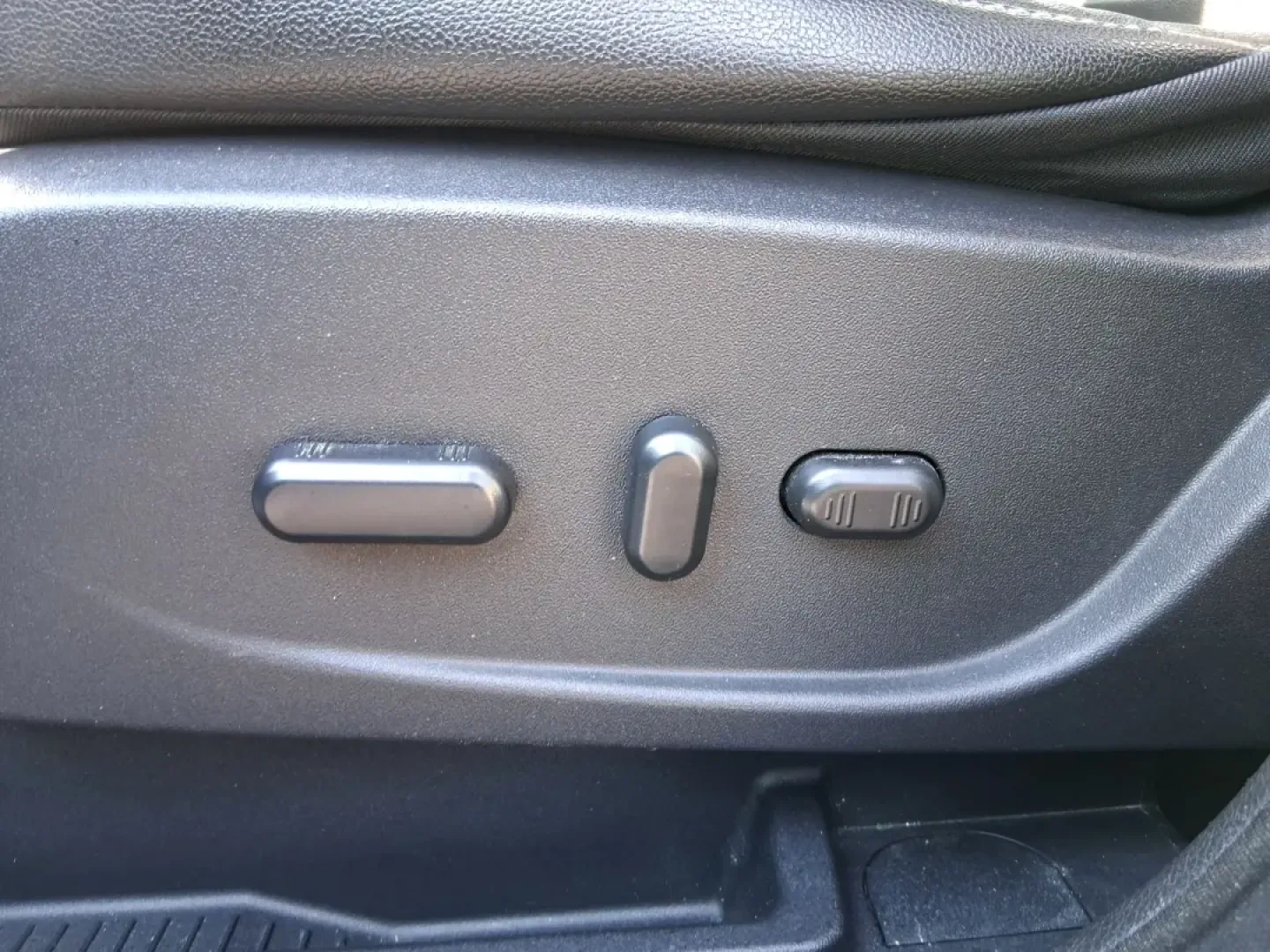 2016 Ford Escape Titanium (1FMCU9J94GU) with an 2.0L L4 DOHC 16V engine, 6-Speed Automatic transmission, located at 1951 S Dayton Lakeview Rd., New Carlisle, OH, 45344, (937) 908-9800, 39.890999, -84.050255 - Picture your next Ohio weekend: a quick grocery run through New Carlisle, a comfortable commute toward Dayton, and then a spontaneous road trip out I70 with the family-without worrying about weather, cargo space, or comfort. This 2016 Ford Escape Titanium in sleek Magnetic is the kind of compact SUV - Photo#18