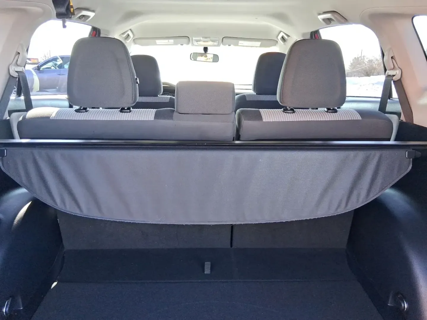 2015 Toyota RAV4 LE (JTMBFREV8FD) with an 2.5L I-4 DOHC engine, 6-Speed Automatic transmission, located at 401 Woodman Dr, Riverside, OH, 45431, (937) 908-9800, 39.760899, -84.123421 - Picture your next weekend: loading up for a quick run to The Greene, cruising out I675 toward a day at Wright-Patterson AFB, or packing the cargo area for a family road trip through the Miami Valley. If you need an SUV that's easy to live with, confident in Ohio weather, and friendly to your budget, - Photo#12