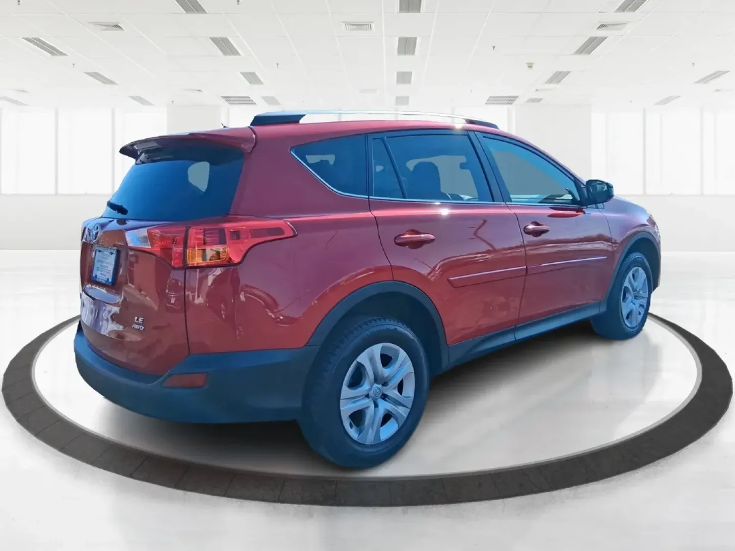 2015 Toyota RAV4 LE (JTMBFREV8FD) with an 2.5L I-4 DOHC engine, 6-Speed Automatic transmission, located at 401 Woodman Dr, Riverside, OH, 45431, (937) 908-9800, 39.760899, -84.123421 - Picture your next weekend: loading up for a quick run to The Greene, cruising out I675 toward a day at Wright-Patterson AFB, or packing the cargo area for a family road trip through the Miami Valley. If you need an SUV that's easy to live with, confident in Ohio weather, and friendly to your budget, - Photo#2