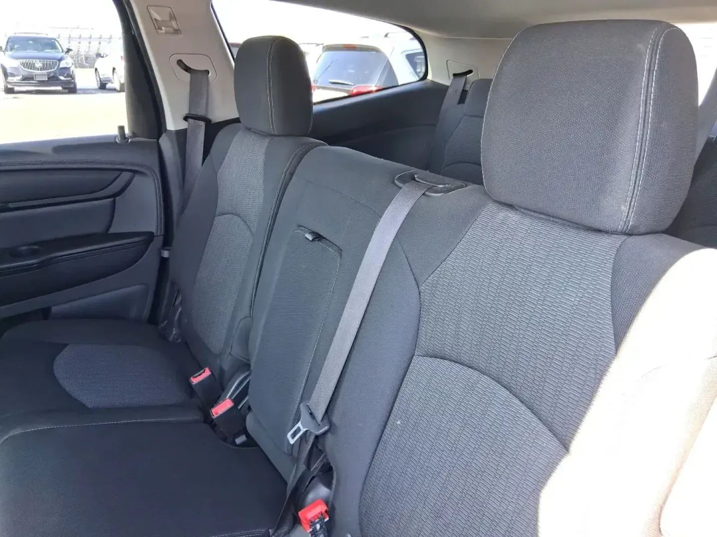 2015 Chevrolet Traverse 1LT (1GNKRGKD6FJ) with an 3.6L V-6 gasoline direct injection engine, 6-Speed Automatic transmission, located at 401 Woodman Dr, Riverside, OH, 45431, (937) 908-9800, 39.760899, -84.123421 - Pack up the kids, load the stroller and sports gear, and point the nose toward a weekend at Carillon Historical Park or a day trip down I75-this 2015 Chevrolet Traverse 1LT is the kind of roomy, confidence-inspiring SUV that makes family life and busy schedules feel easier. With three-row versatilit - Photo#10