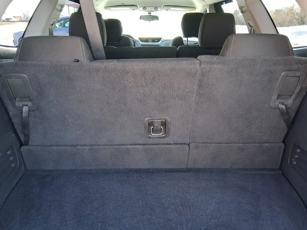 2015 Chevrolet Traverse 1LT (1GNKRGKD6FJ) with an 3.6L V-6 gasoline direct injection engine, 6-Speed Automatic transmission, located at 401 Woodman Dr, Riverside, OH, 45431, (937) 908-9800, 39.760899, -84.123421 - Pack up the kids, load the stroller and sports gear, and point the nose toward a weekend at Carillon Historical Park or a day trip down I75-this 2015 Chevrolet Traverse 1LT is the kind of roomy, confidence-inspiring SUV that makes family life and busy schedules feel easier. With three-row versatilit - Photo#12