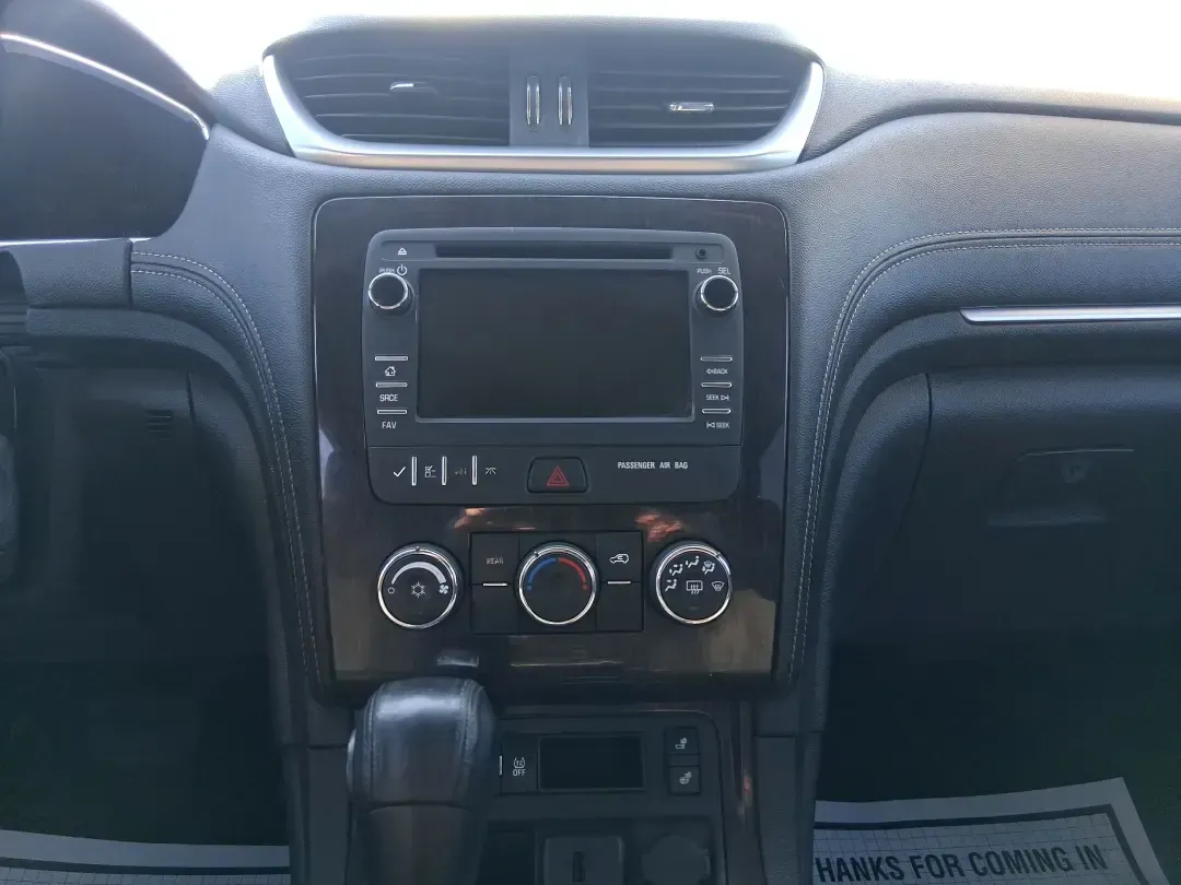 2015 Chevrolet Traverse 1LT (1GNKRGKD6FJ) with an 3.6L V-6 gasoline direct injection engine, 6-Speed Automatic transmission, located at 401 Woodman Dr, Riverside, OH, 45431, (937) 908-9800, 39.760899, -84.123421 - Pack up the kids, load the stroller and sports gear, and point the nose toward a weekend at Carillon Historical Park or a day trip down I75-this 2015 Chevrolet Traverse 1LT is the kind of roomy, confidence-inspiring SUV that makes family life and busy schedules feel easier. With three-row versatilit - Photo#13