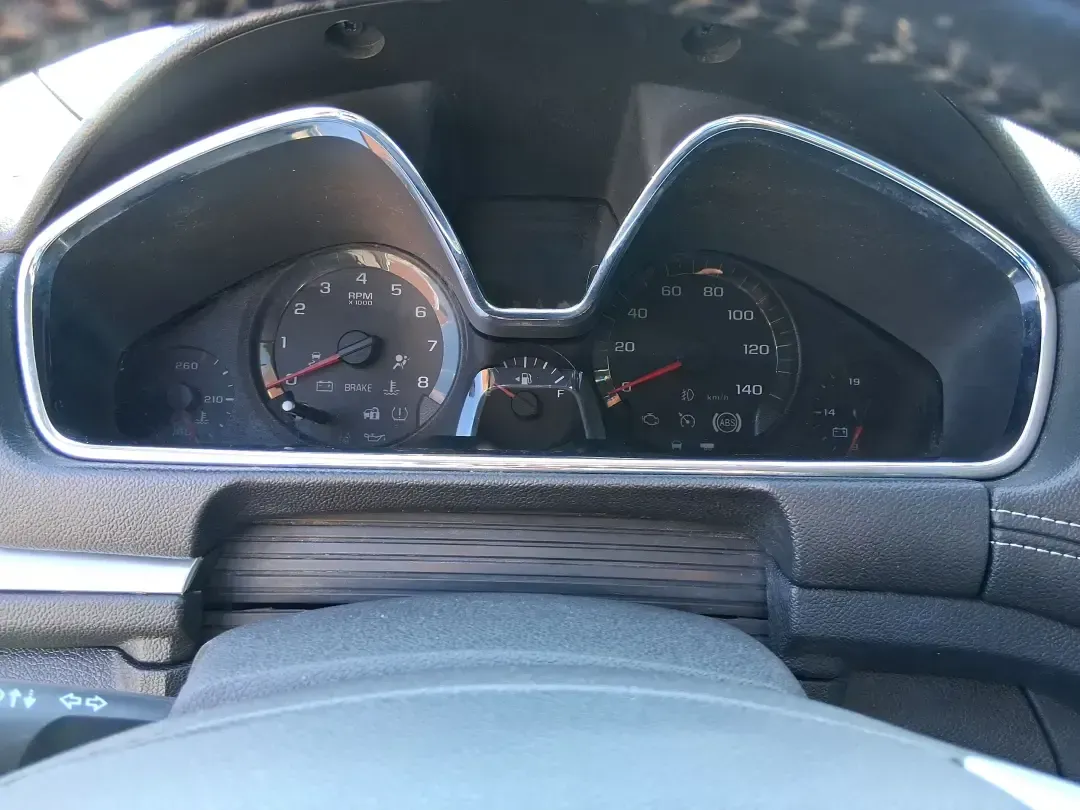 2015 Chevrolet Traverse 1LT (1GNKRGKD6FJ) with an 3.6L V-6 gasoline direct injection engine, 6-Speed Automatic transmission, located at 401 Woodman Dr, Riverside, OH, 45431, (937) 908-9800, 39.760899, -84.123421 - Pack up the kids, load the stroller and sports gear, and point the nose toward a weekend at Carillon Historical Park or a day trip down I75-this 2015 Chevrolet Traverse 1LT is the kind of roomy, confidence-inspiring SUV that makes family life and busy schedules feel easier. With three-row versatilit - Photo#15