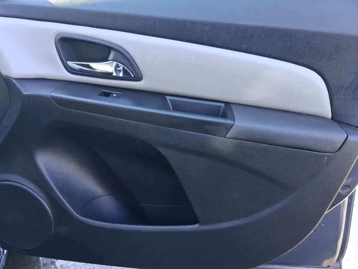 2014 Chevrolet Cruze LS Auto (1G1PA5SH3E7) with an ECOTEC 1.8L I-4 DOHC engine, 6-Speed Automatic transmission, located at 1951 S Dayton Lakeview Rd., New Carlisle, OH, 45344, (937) 908-9800, 39.890999, -84.050255 - Need a smart, budget-friendly commuter that can handle daily school drop-offs, I-75 traffic, and weekend errands without draining your wallet at the pump? This 2014 Chevrolet Cruze LS Auto is a practical, easy-to-live-with sedan that fits real Moraine lifestyles-whether you're commuting toward Downt - Photo#19