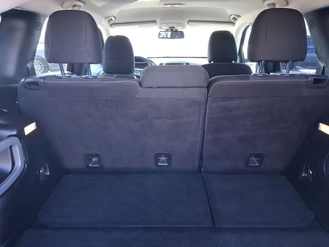 2016 Jeep Cherokee Altitude (1C4PJMCB5GW) with an 2.4L L4 DOHC 16V engine, 9A transmission, located at 880 E. National Road, Vandalia, OH, 45377, (937) 908-9800, 39.891918, -84.183594 - Picture your next weekend: a quick grocery run to the Meijer on Benchwood, a family visit across town, then a spontaneous road trip up I75 with the cargo area packed and the confidence of 4WD when Ohio weather changes its mind. This 2016 Jeep Cherokee Altitude is the kind of versatile crossover that - Photo#12