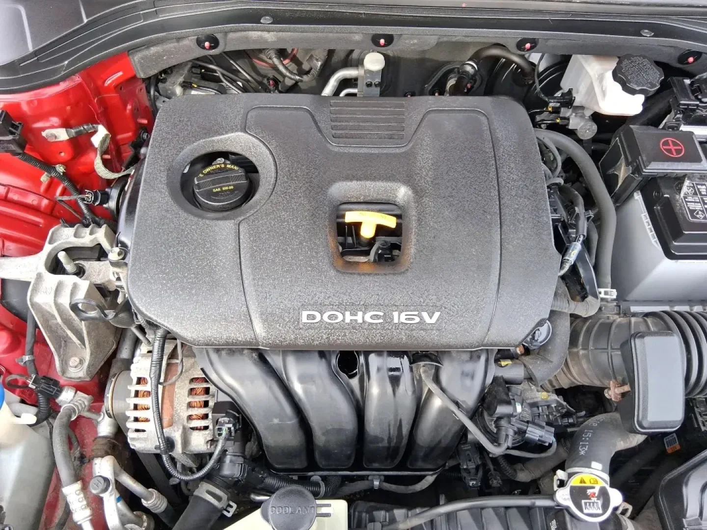 2017 Hyundai Elantra SE (KMHD84LF5HU) with an Nu 2L I-4 DOHC engine, 6A transmission, located at 1099 N County Rd 25A, Troy, OH, 45373, (937) 908-9800, 40.057079, -84.212883 - Planning a reliable daily commute from Troy to Dayton, a fuel-friendly run to the Miami Valley Centre Mall, or an easy weekend escape up I75? This 2017 Hyundai Elantra SE in eye-catching Scarlet Red Pearl is the kind of practical sedan that fits real life-comfortable for long drives, small enough fo - Photo#10