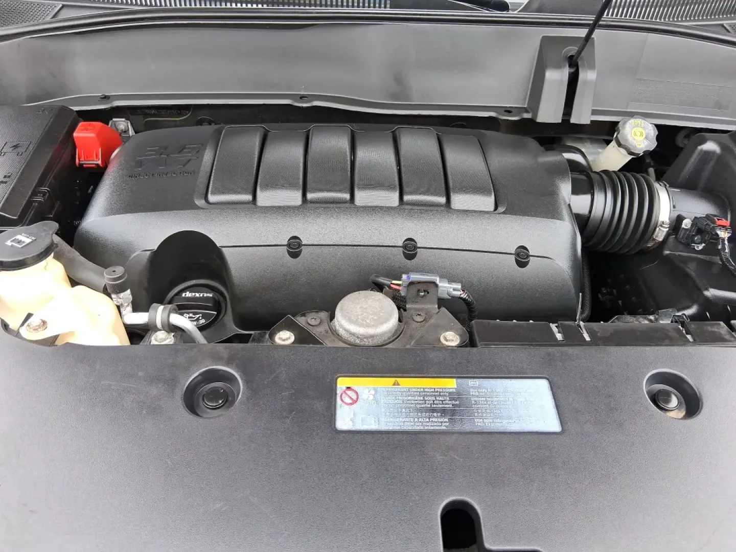 2016 GMC Acadia SLE-1 (1GKKVNED8GJ) with an 3.6L V-6 gasoline direct injection engine, 6A transmission, located at 1184 Kauffman Ave, Fairborn, OH, 45324, (937) 908-9800, 39.807072, -84.030914 - Need one SUV that can handle school drop-offs, I675 commuting, and a weekend escape to John Bryan State Park without feeling cramped or stressed? This 2016 GMC Acadia SLE-1 in Ebony Twilight Metallic is built for real-life Ohio driving-room for people and gear, confident traction for changing weathe - Photo#10