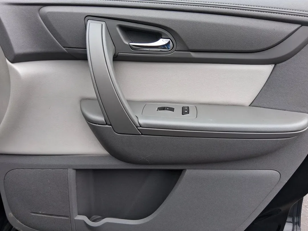 2016 GMC Acadia SLE-1 (1GKKVNED8GJ) with an 3.6L V-6 gasoline direct injection engine, 6A transmission, located at 1184 Kauffman Ave, Fairborn, OH, 45324, (937) 908-9800, 39.807072, -84.030914 - Need one SUV that can handle school drop-offs, I675 commuting, and a weekend escape to John Bryan State Park without feeling cramped or stressed? This 2016 GMC Acadia SLE-1 in Ebony Twilight Metallic is built for real-life Ohio driving-room for people and gear, confident traction for changing weathe - Photo#18