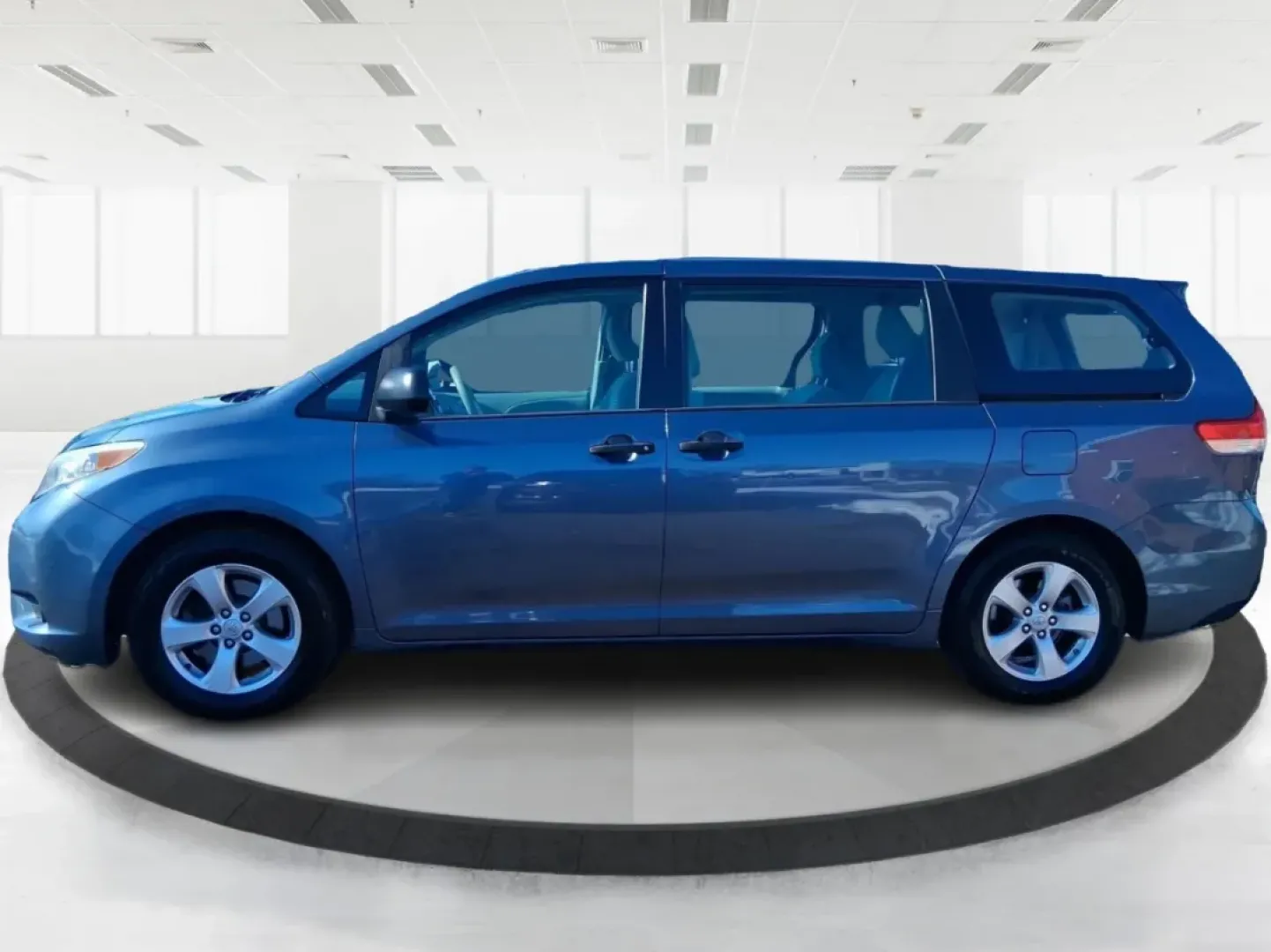 2013 Toyota Sienna L V6 7 Passenger (5TDZK3DC8DS) with an 3.5L V-6 DOHC engine, 5-Speed Automatic transmission, located at 4508 South Dixie Dr, Moraine, OH, 45439, (937) 908-9800, 39.689976, -84.218452 - Load up the kids, the groceries, and the weekend plans-this 2013 Toyota Sienna L V6 7 Passenger is the kind of minivan that makes everyday life easier, whether you're running school drop-offs, commuting across Dayton, or heading out for a road trip with friends. With Toyota reliability and a roomy c - Photo#5