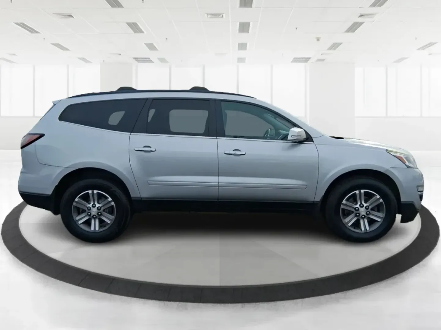 2017 Chevrolet Traverse 1LT (1GNKRGKD2HJ) with an 3.6L V-6 gasoline direct injection engine, 6A transmission, located at 1230 East Main St, Xenia, OH, 45385, (937) 908-9800, 39.688026, -83.910172 - Need one vehicle that can handle school drop-offs, long commutes to Dayton, and weekend road trips to Caesar Creek State Park without feeling cramped? This **2017 Chevrolet Traverse 1LT** is built for real-life Ohio schedules-roomy for growing families, comfortable for daily driving, and versatile e - Photo#1