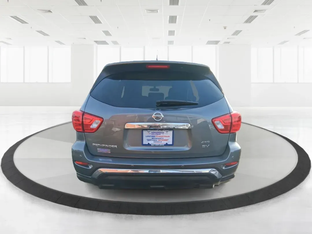 2018 Nissan Pathfinder SV (5N1DR2MM7JC) with an 3.5L V-6 gasoline direct injection engine, CVT transmission, located at 1099 N County Rd 25A, Troy, OH, 45373, (937) 908-9800, 40.057079, -84.212883 - Pack up the kids, the cooler, and the weekend plans-this 2018 Nissan Pathfinder SV is built for real life in Troy, Ohio, whether you're shuttling to practice, commuting down I75, or heading out for a road trip to the Dayton area. With three-row versatility, confident capability, and family-friendly - Photo#3
