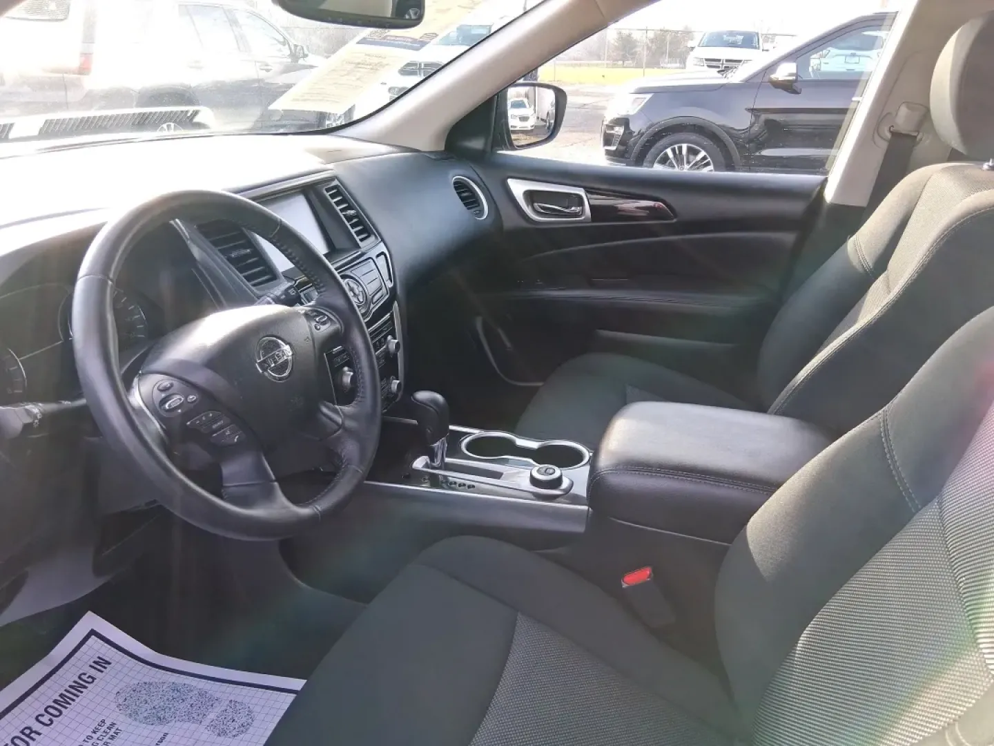 2018 Nissan Pathfinder SV (5N1DR2MM7JC) with an 3.5L V-6 gasoline direct injection engine, CVT transmission, located at 1099 N County Rd 25A, Troy, OH, 45373, (937) 908-9800, 40.057079, -84.212883 - Pack up the kids, the cooler, and the weekend plans-this 2018 Nissan Pathfinder SV is built for real life in Troy, Ohio, whether you're shuttling to practice, commuting down I75, or heading out for a road trip to the Dayton area. With three-row versatility, confident capability, and family-friendly - Photo#9