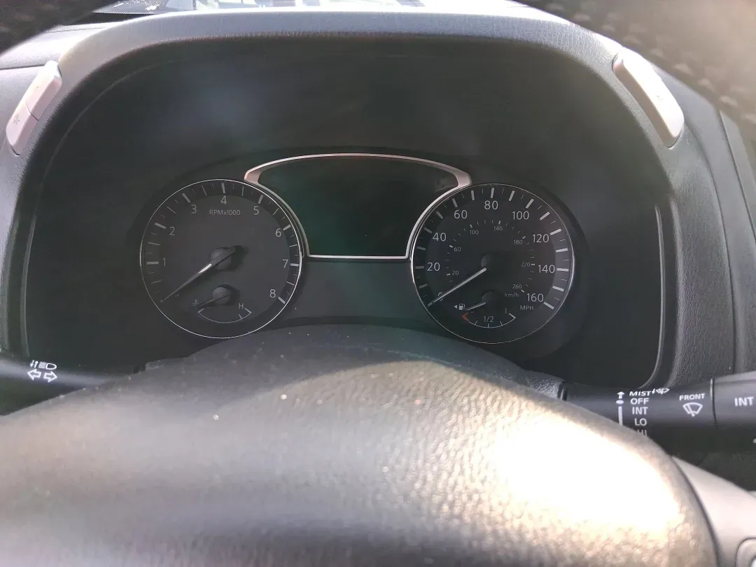 2018 Nissan Pathfinder SV (5N1DR2MM7JC) with an 3.5L V-6 gasoline direct injection engine, CVT transmission, located at 1099 N County Rd 25A, Troy, OH, 45373, (937) 908-9800, 40.057079, -84.212883 - Pack up the kids, the cooler, and the weekend plans-this 2018 Nissan Pathfinder SV is built for real life in Troy, Ohio, whether you're shuttling to practice, commuting down I75, or heading out for a road trip to the Dayton area. With three-row versatility, confident capability, and family-friendly - Photo#15