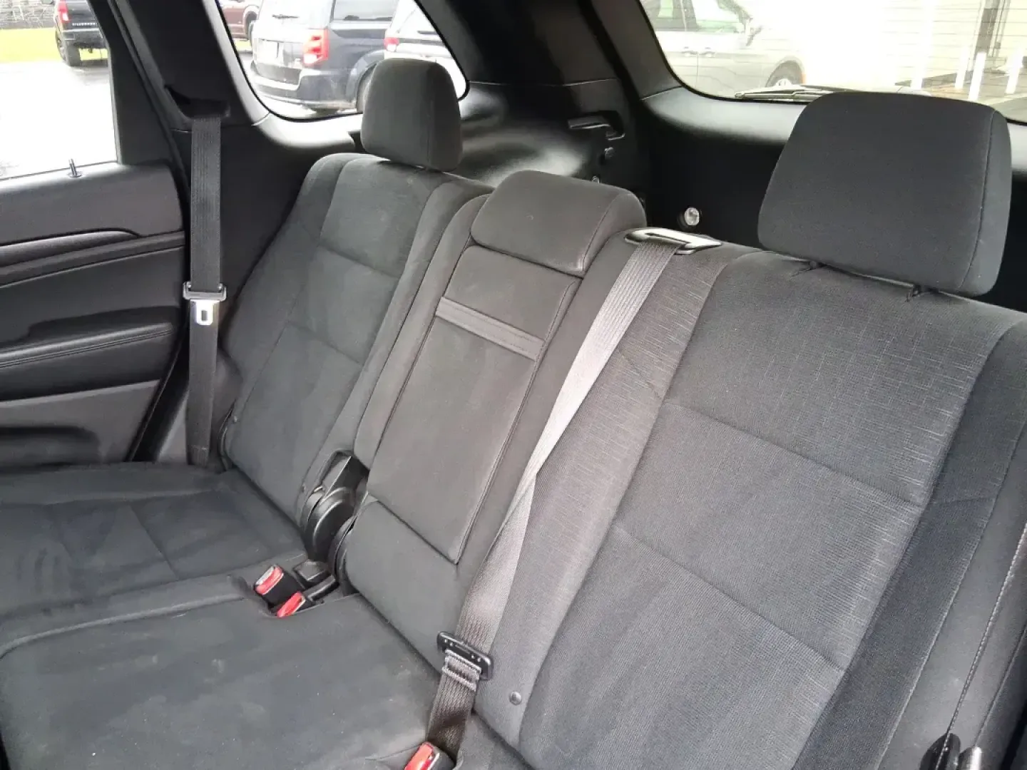 2015 Jeep Grand Cherokee Laredo (1C4RJFAG1FC) with an 3.6L V-6 DOHC engine, 8-Speed Automatic transmission, located at 1951 S Dayton Lakeview Rd., New Carlisle, OH, 45344, (937) 908-9800, 39.890999, -84.050255 - Picture a weekend that starts with a smooth commute through Clark County and ends with a spontaneous road trip-camp gear in the back, friends in the second row, and confidence when the weather turns. This 2015 Jeep Grand Cherokee Laredo is built for real life in Ohio: school runs, long drives down I - Photo#10