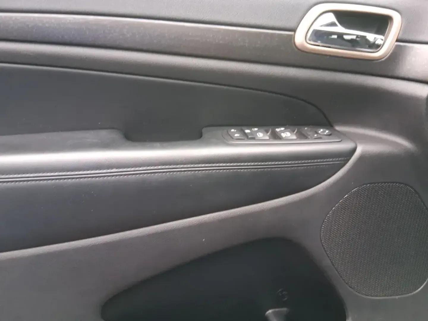 2015 Jeep Grand Cherokee Laredo (1C4RJFAG1FC) with an 3.6L V-6 DOHC engine, 8-Speed Automatic transmission, located at 1951 S Dayton Lakeview Rd., New Carlisle, OH, 45344, (937) 908-9800, 39.890999, -84.050255 - Picture a weekend that starts with a smooth commute through Clark County and ends with a spontaneous road trip-camp gear in the back, friends in the second row, and confidence when the weather turns. This 2015 Jeep Grand Cherokee Laredo is built for real life in Ohio: school runs, long drives down I - Photo#19