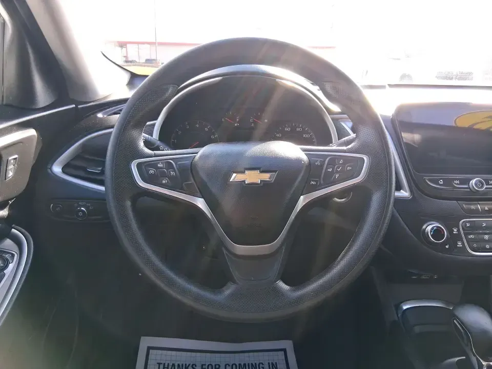 2022 Chevrolet Malibu FWD LT (1G1ZD5ST2NF) with an ECOTEC 1.5L I-4 gasoline direct injection engine, 6A transmission, located at 1184 Kauffman Ave, Fairborn, OH, 45324, (937) 908-9800, 39.807072, -84.030914 - Need a reliable commuter that still feels comfortable for date night in downtown Xenia, the daily school run, or quick weekend escapes toward John Bryan State Park? This 2022 Chevrolet Malibu LT is built for real life-easy to drive, fuel-friendly on regular unleaded, and packed with the comfort and - Photo#16