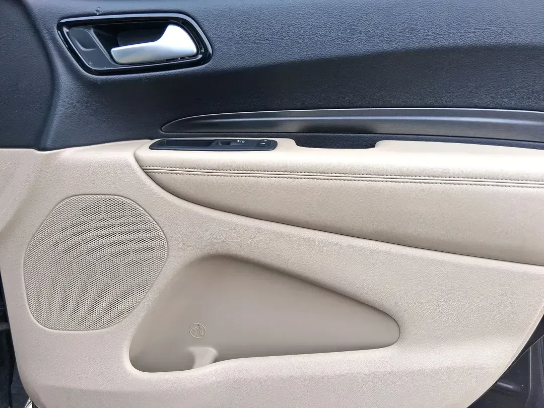 2021 Dodge Durango SXT AWD (1C4RDJAG4MC) with an Pentastar 3.6L V-6 DOHC engine, 8A transmission, located at 1099 N County Rd 25A, Troy, OH, 45373, (937) 908-9800, 40.057079, -84.212883 - Picture your next road trip out of Troy: the kids buckled in, playlists queued, and plenty of room for coolers, sports gear, or weekend luggage-without giving up confident all-weather traction. This 2021 Dodge Durango SXT AWD is built for real life in Ohio, whether you're commuting toward Dayton, ta - Photo#17