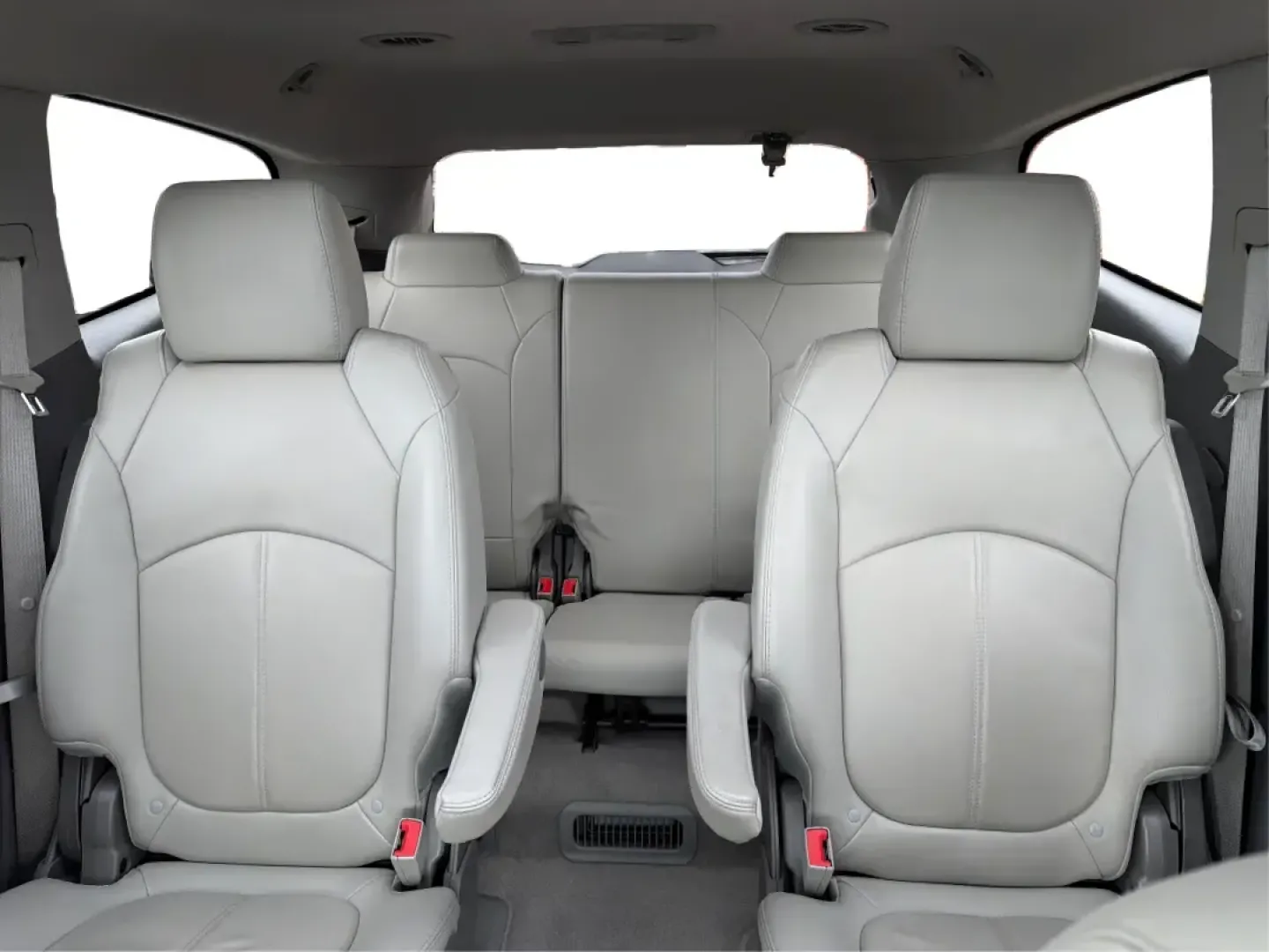 2016 Chevrolet Traverse 2LT (1GNKVHKD0GJ) with an 3.6L V-6 gasoline direct injection engine, 6-Speed Automatic transmission, located at 401 Woodman Dr, Riverside, OH, 45431, (937) 908-9800, 39.760899, -84.123421 - Pack up the kids, cue up the playlist, and point the GPS toward your next weekend getaway-this 2016 Chevrolet Traverse 2LT is the kind of roomy, confident SUV that makes school runs, long commutes, and road trips out of Riverside feel easy and comfortable. With seating flexibility, family-friendly s - Photo#14