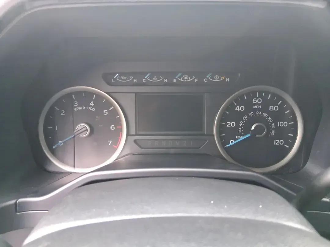 2016 Ford F-150 XLT (1FTEW1EP1GK) with an 2.7L V6 DOHC 24V engine, 6A transmission, located at 8750 N County Rd 25A, Piqua, OH, 45356, (937) 908-9800, 40.164391, -84.232513 - Need one truck that can handle weekday work runs, Saturday projects, and a last-minute road trip up I75 without breaking a sweat? This 2016 Ford F150 XLT Crew Cab 4WD is built for the doitall lifestyle-room for the crew, confidence in Ohio weather, and the capability to tow, haul, and explore while - Photo#14