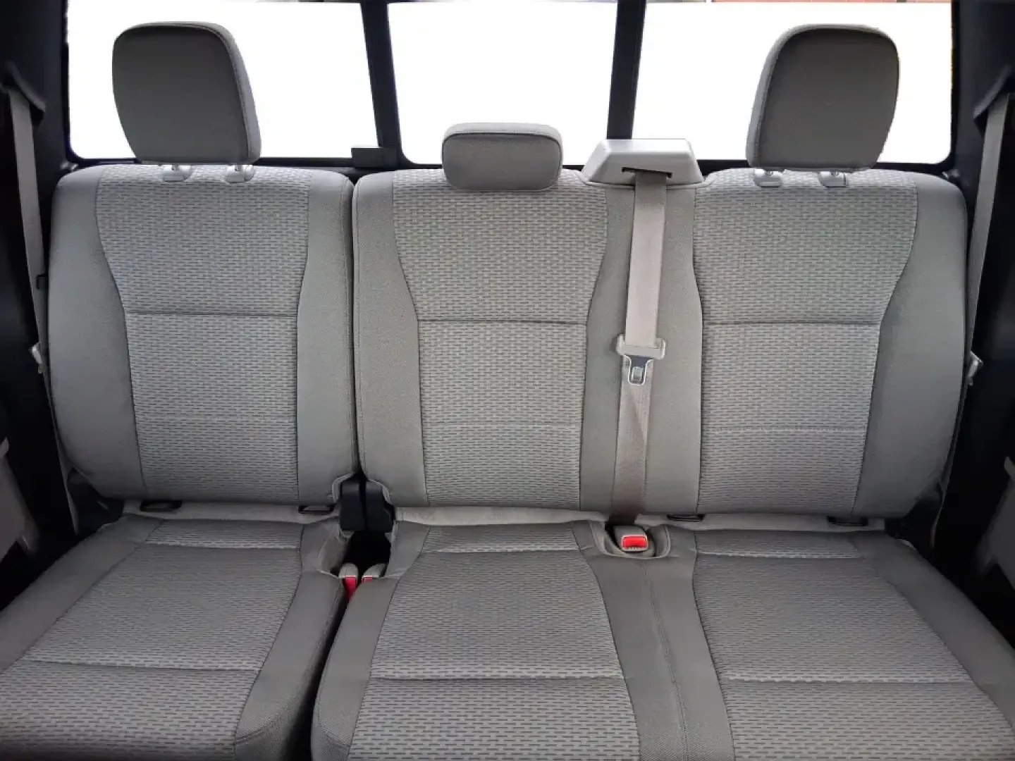 2016 Ford F-150 XLT (1FTEW1EP1GK) with an 2.7L V6 DOHC 24V engine, 6A transmission, located at 401 Woodman Dr, Riverside, OH, 45431, (937) 908-9800, 39.760899, -84.123421 - Need one truck that can handle weekday work runs, Saturday projects, and a last-minute road trip up I75 without breaking a sweat? This 2016 Ford F150 XLT Crew Cab 4WD is built for the doitall lifestyle-room for the crew, confidence in Ohio weather, and the capability to tow, haul, and explore while - Photo#13