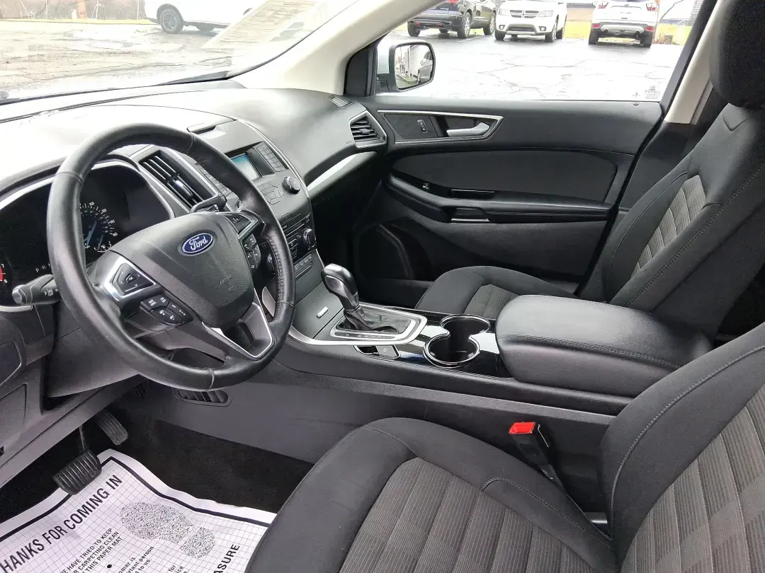 2018 Ford Edge SEL (2FMPK4J95JB) with an 2.0L L4 DOHC 16V engine, 6A transmission, located at 880 E. National Road, Vandalia, OH, 45377, (937) 908-9800, 39.891918, -84.183594 - Load up the family, point the hood toward a weekend getaway, and enjoy the confident, all-weather versatility that makes an SUV the go-to choice in Ohio-this 2018 Ford Edge SEL is built for real life, from school runs and grocery trips to road trips out toward Indian Lake or a day exploring downtown - Photo#9